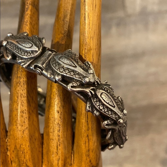 Vintage Southwestern Silver Tone Statement Bracelet Boho Western Fall Layering - Picture 1 of 6